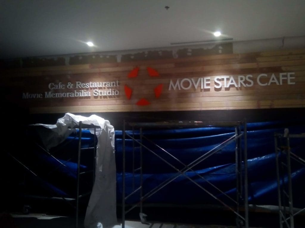 acrylic signage- acrylic signmaker